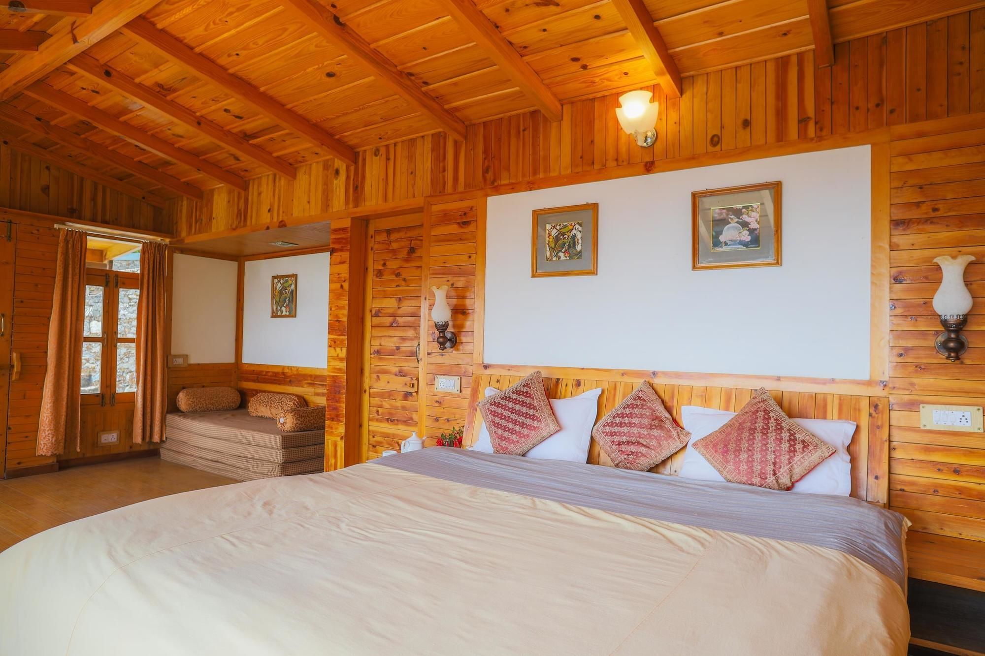 V Resorts The Nest Cottage 나이니탈 외부 사진