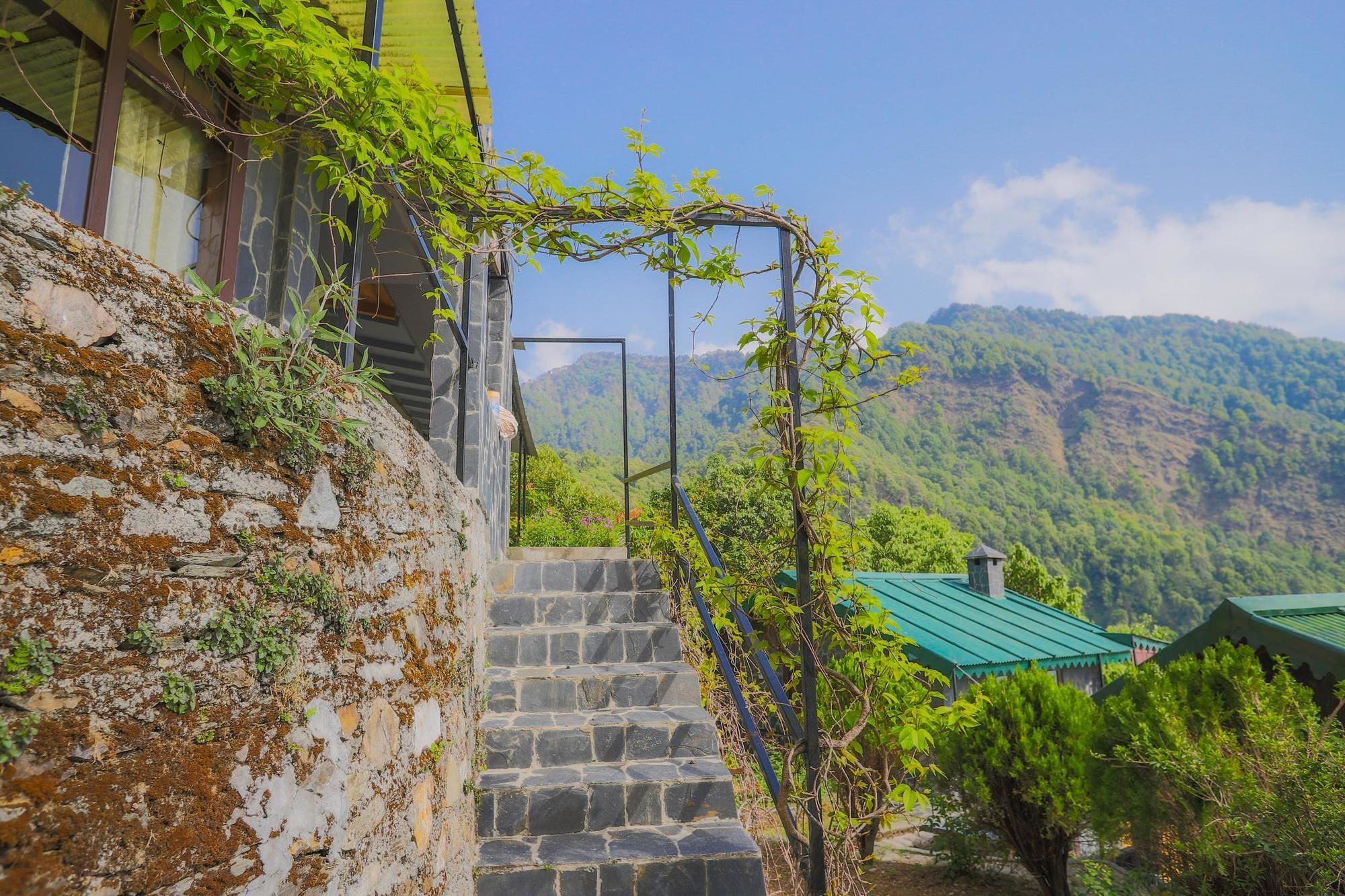 V Resorts The Nest Cottage 나이니탈 외부 사진